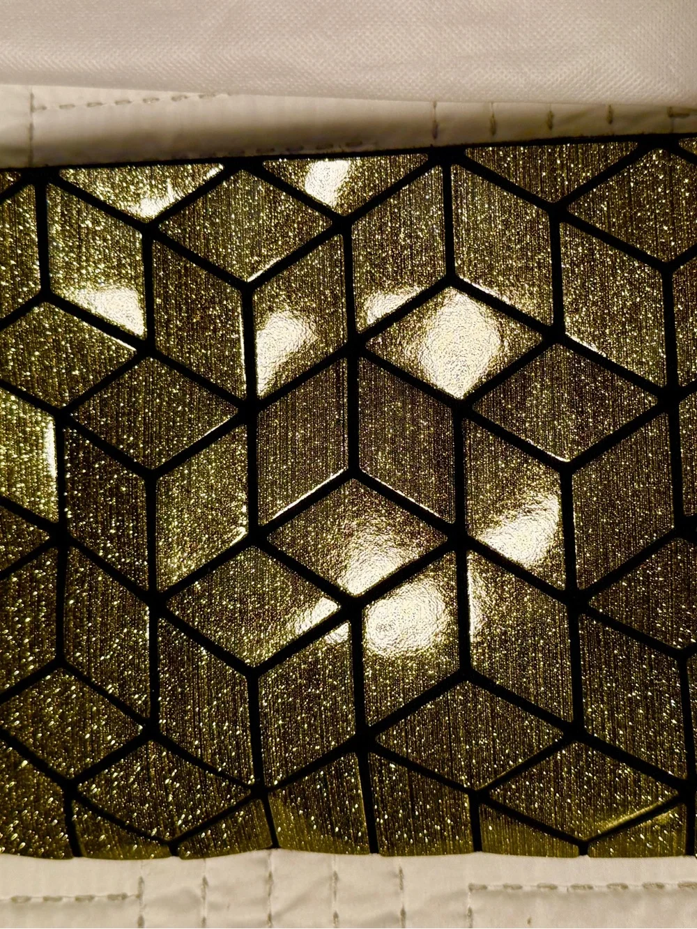 Patrizia Luca sculpted geometric